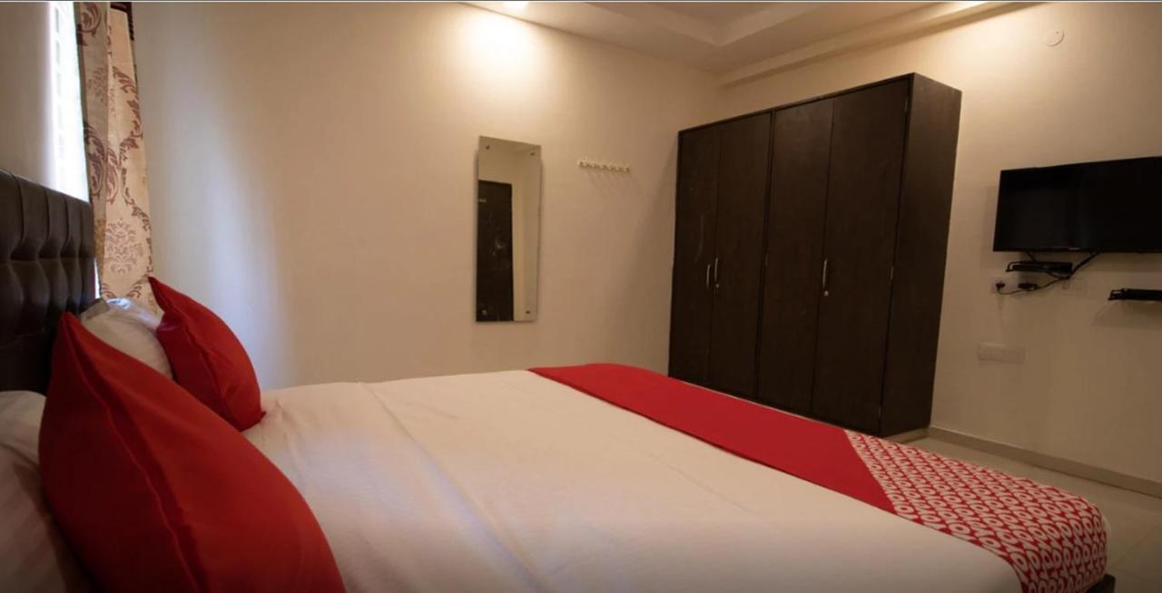 Jenus Hotel-Sindhi Camp Джайпур Екстер'єр фото