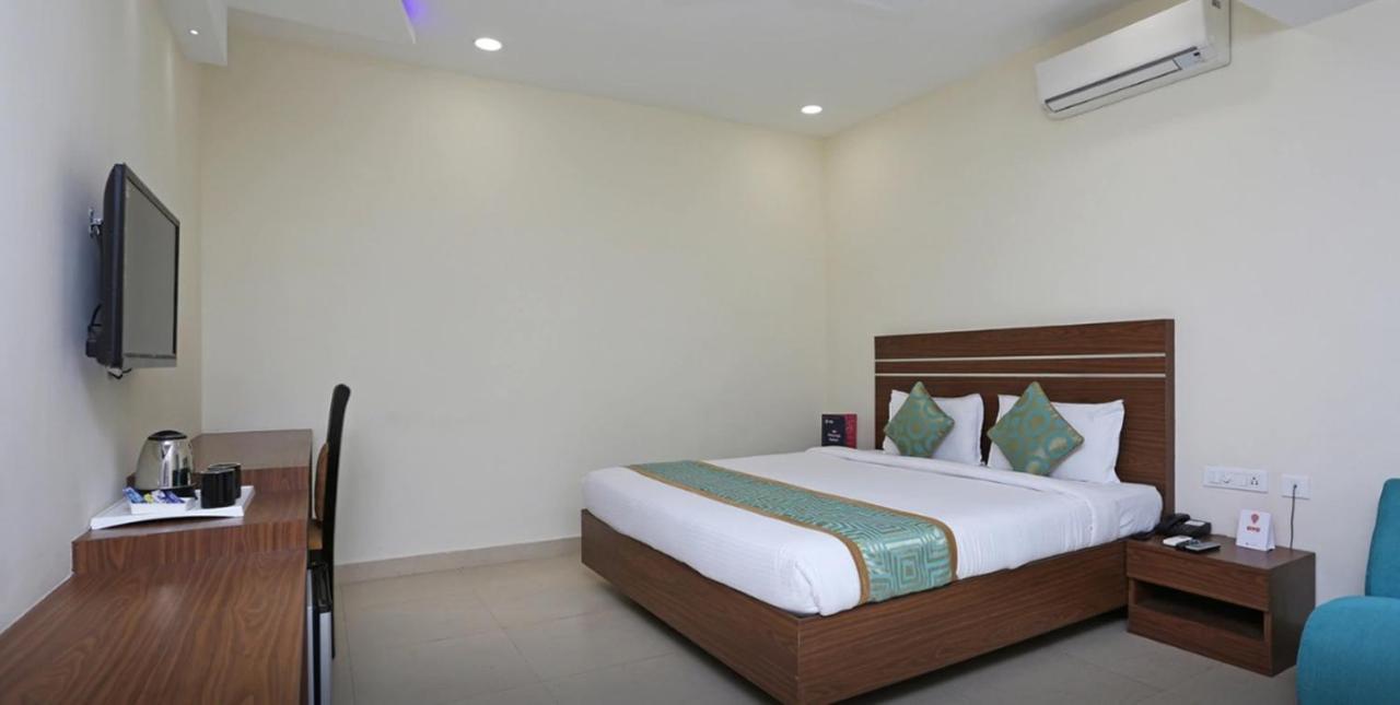 Jenus Hotel-Sindhi Camp Джайпур Екстер'єр фото